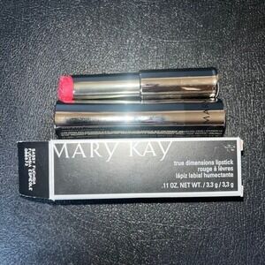 New Mary Kay True Dimensions Lipstick - Sassy Fuchsia - Full Size - NIB
